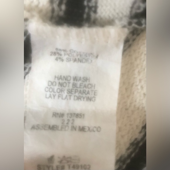 Long Black and White Striped Duster Cardigan - Picture 7 of 8